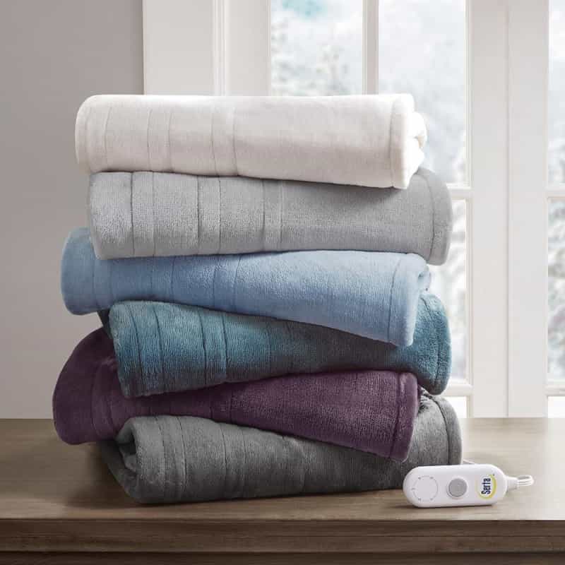 Plush Heated Throw, Dark Grey Color