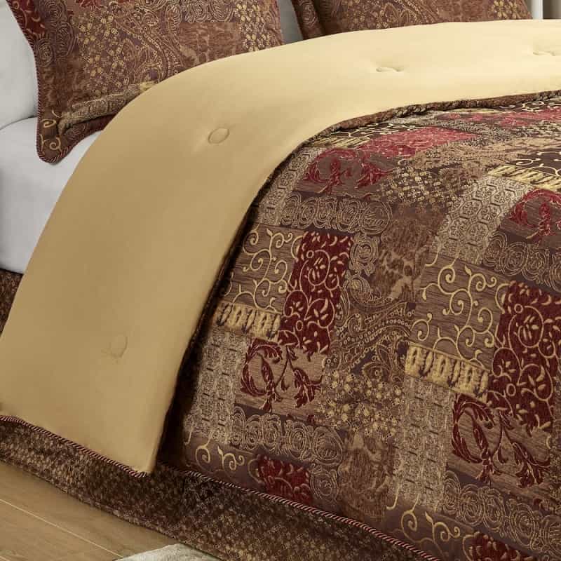 4 Piece Red Comforter Set