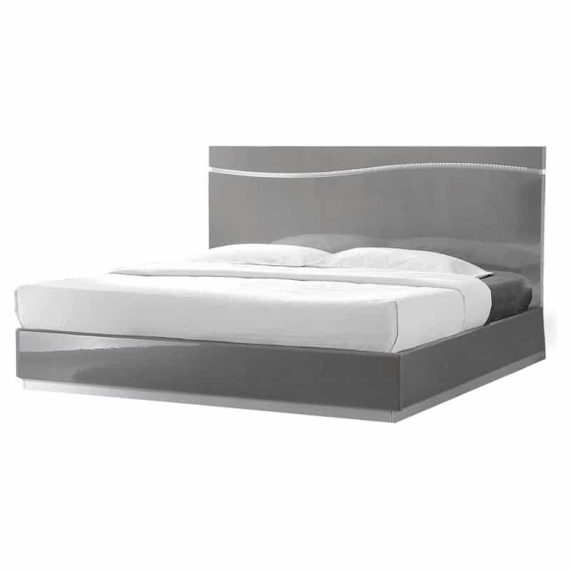 Best Master Leon Poplar Wood Cal King Platform Bed In Gray With Silver Base