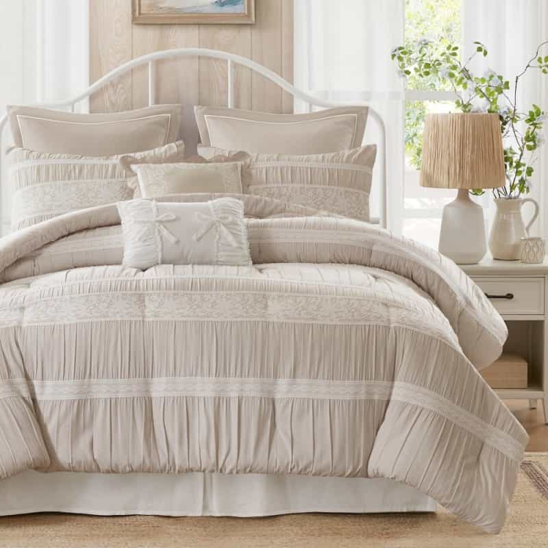 Perryn Comforter Set