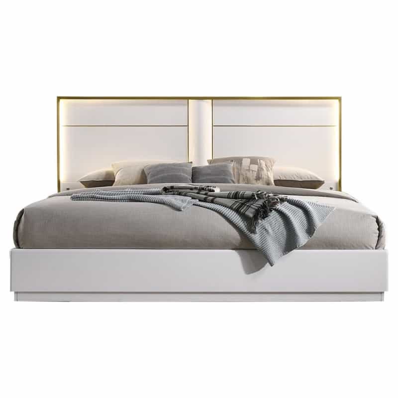 Best Master Havana Poplar Wood Cali King Platform Bed In White With Gold Trim