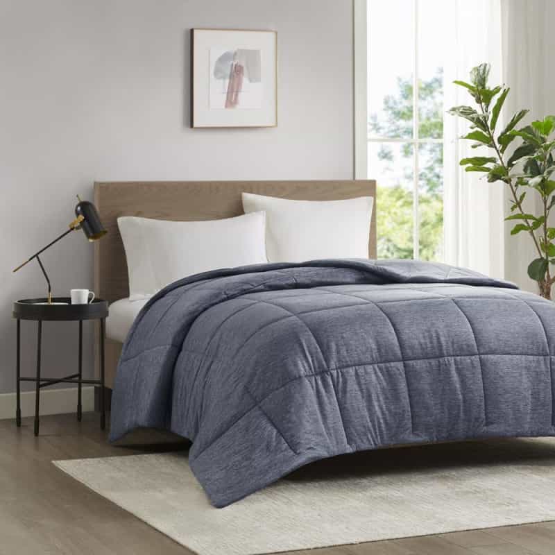 Oversized Down Alternative Comforter
