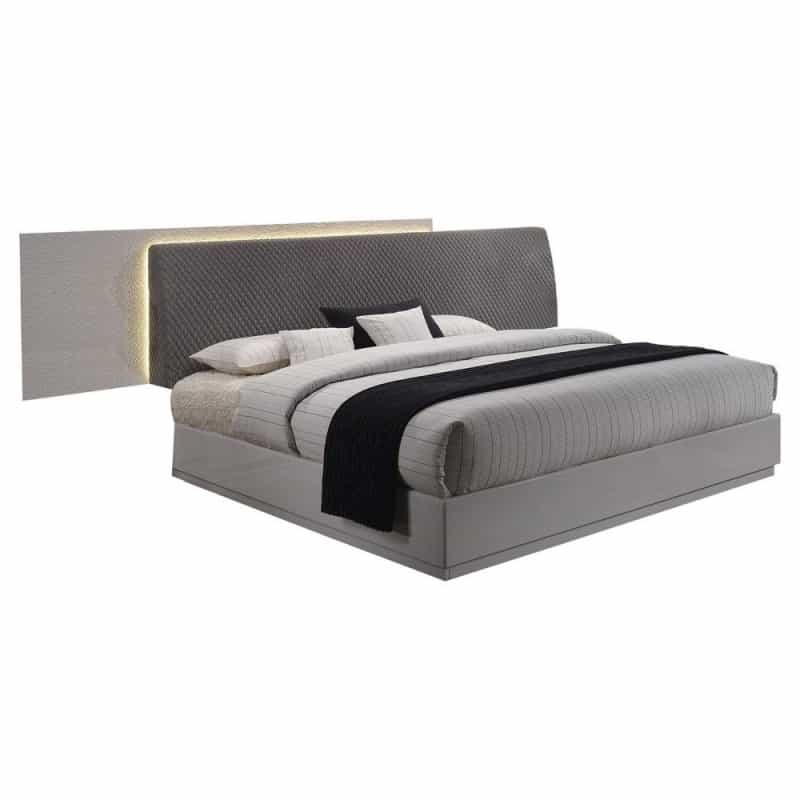 Best Master Naple Poplar Wood Cal King Platform Bed In Gray/Silver Line