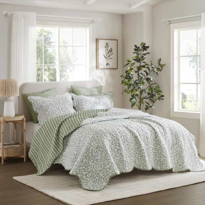 Darcy 3 Piece Print Quilt Set