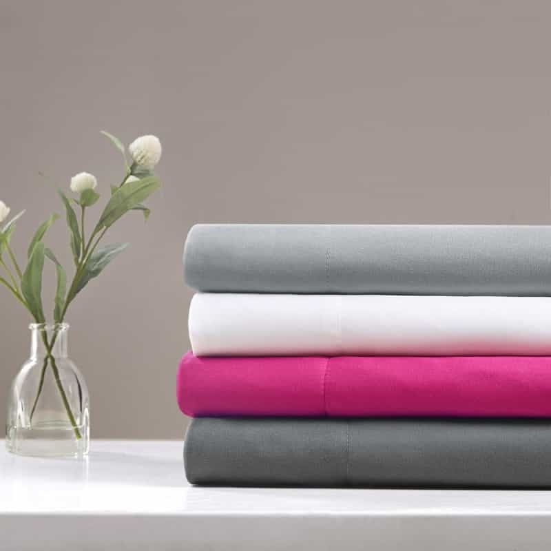 Sheet Set With Side Storage Pockets