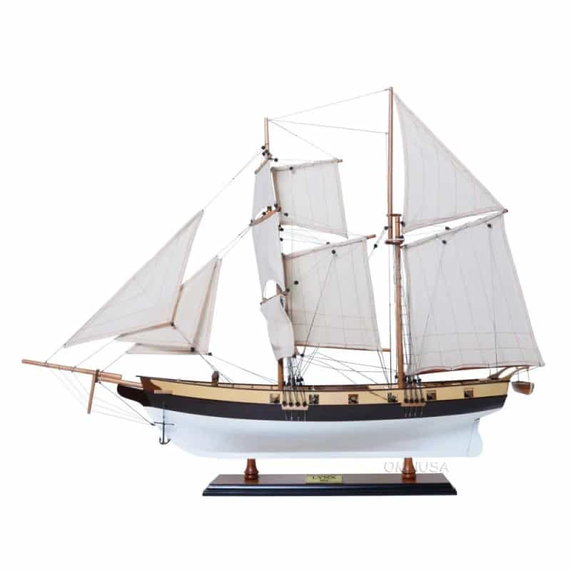 Lynx Painted Tall Ship Model