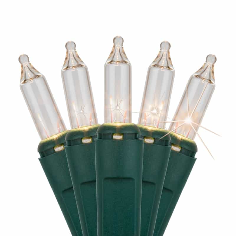 140 Clear Chasing Lights, Green Wire, 4" Spacing